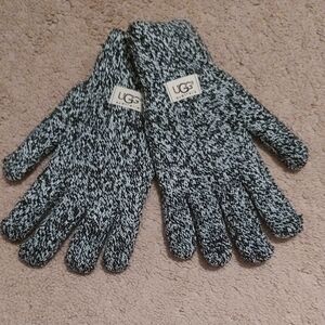 UGG Black And White Knit Gloves